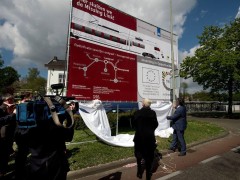 Onthulling bouwbord elektrificatie Landgraaf Duitse grens
